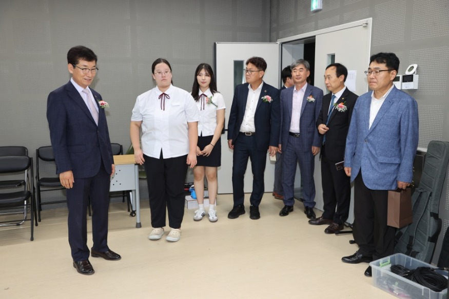 2024._충북예술고_현대화_사업_준공식(4).jpg