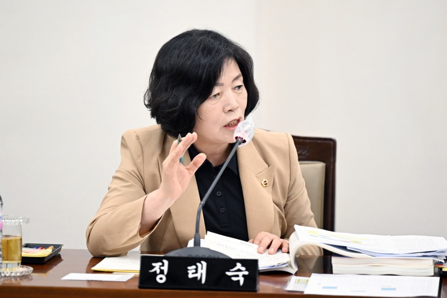 정태숙 시의원.jpg