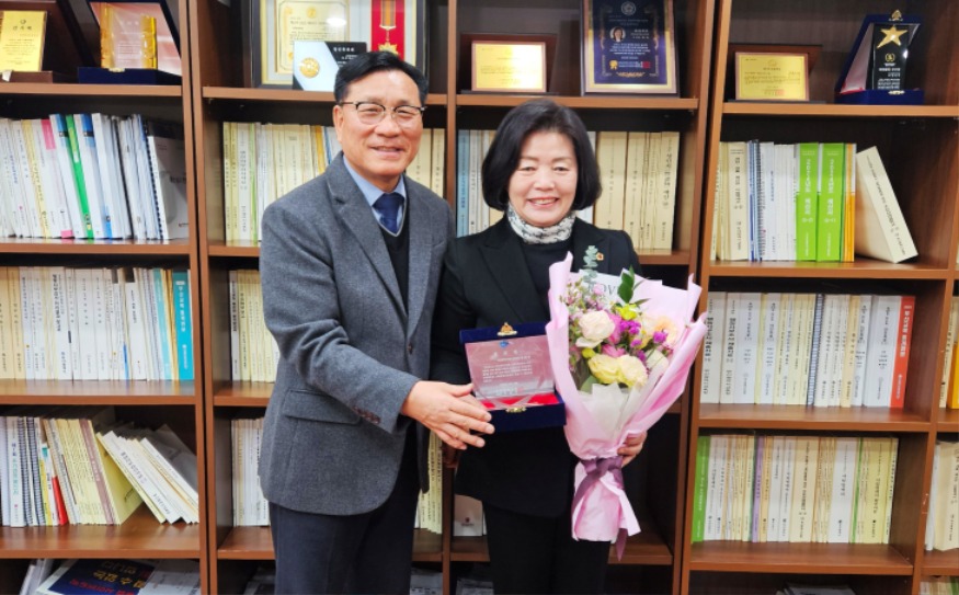 정태숙교육의원.jpg