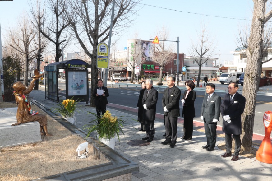 1-1-1 추모.JPG