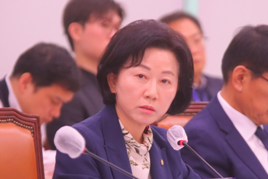 일괄편집_사본 -송옥주_국회의원_사진 (2).jpg