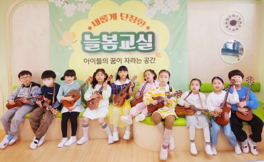 [크기변환]우쿨렐레.jpg