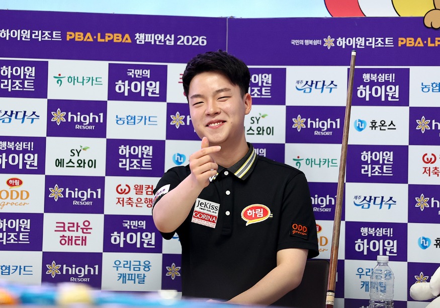 김영원혼자.jpg