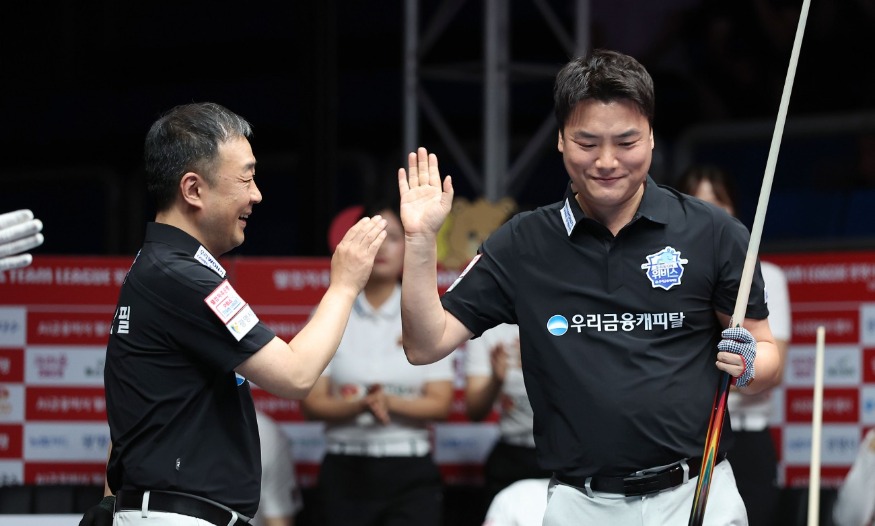 우리금융캐피탈 엄상필(왼쪽)과 강민구.jpg